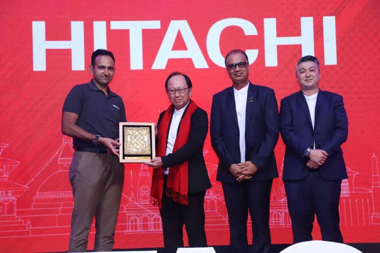 Hitachi Meet & Greet with Dealers-Certificate Distribution